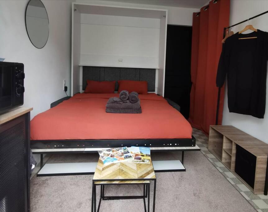 Chambre 2 Pas Du Centre-Ville Gisors Exteriör bild